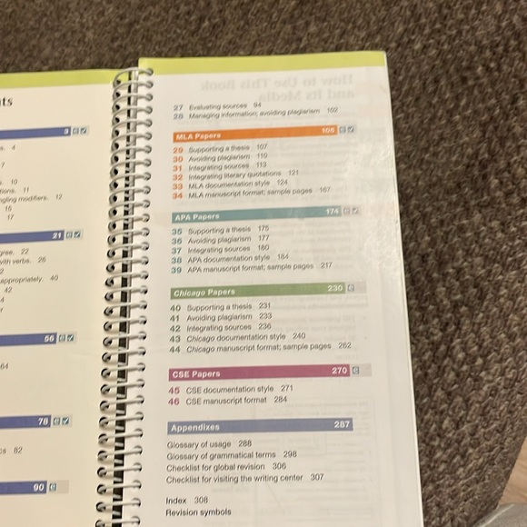 A pocket style Manual, seventh edition, new - Picture 4 of 5